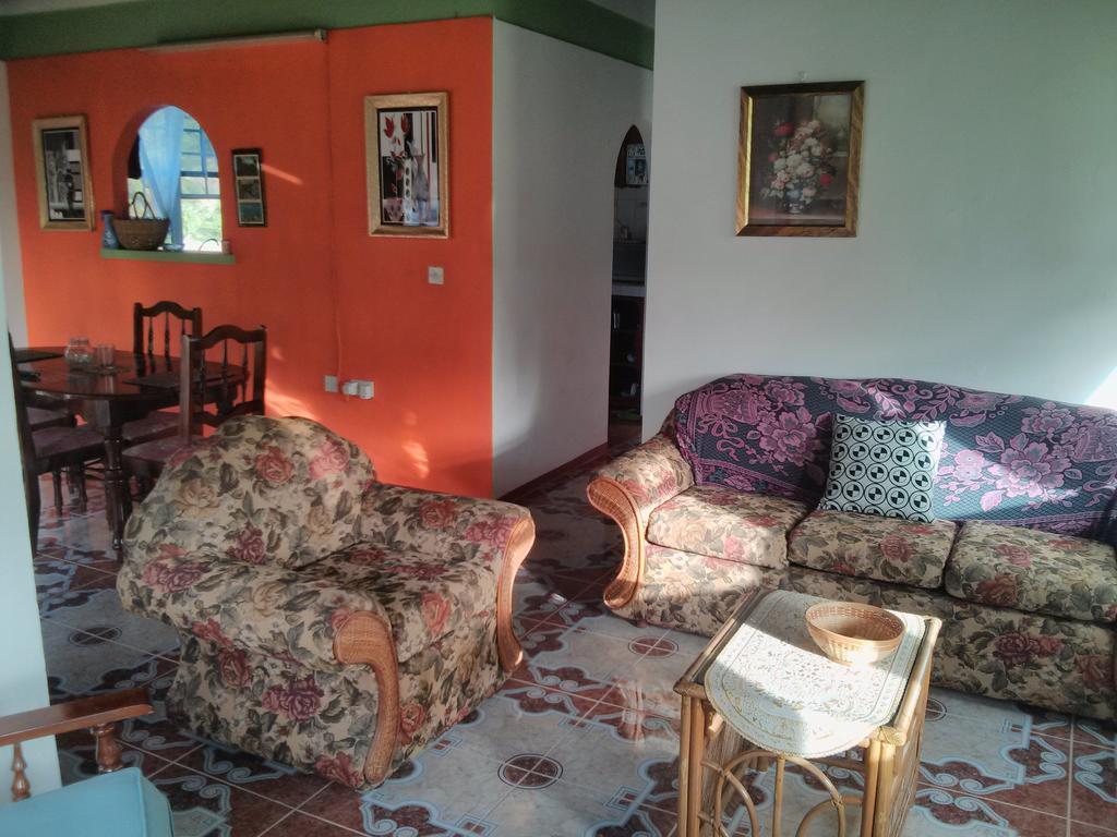 Mainroad Suite Calibishie Εξωτερικό φωτογραφία